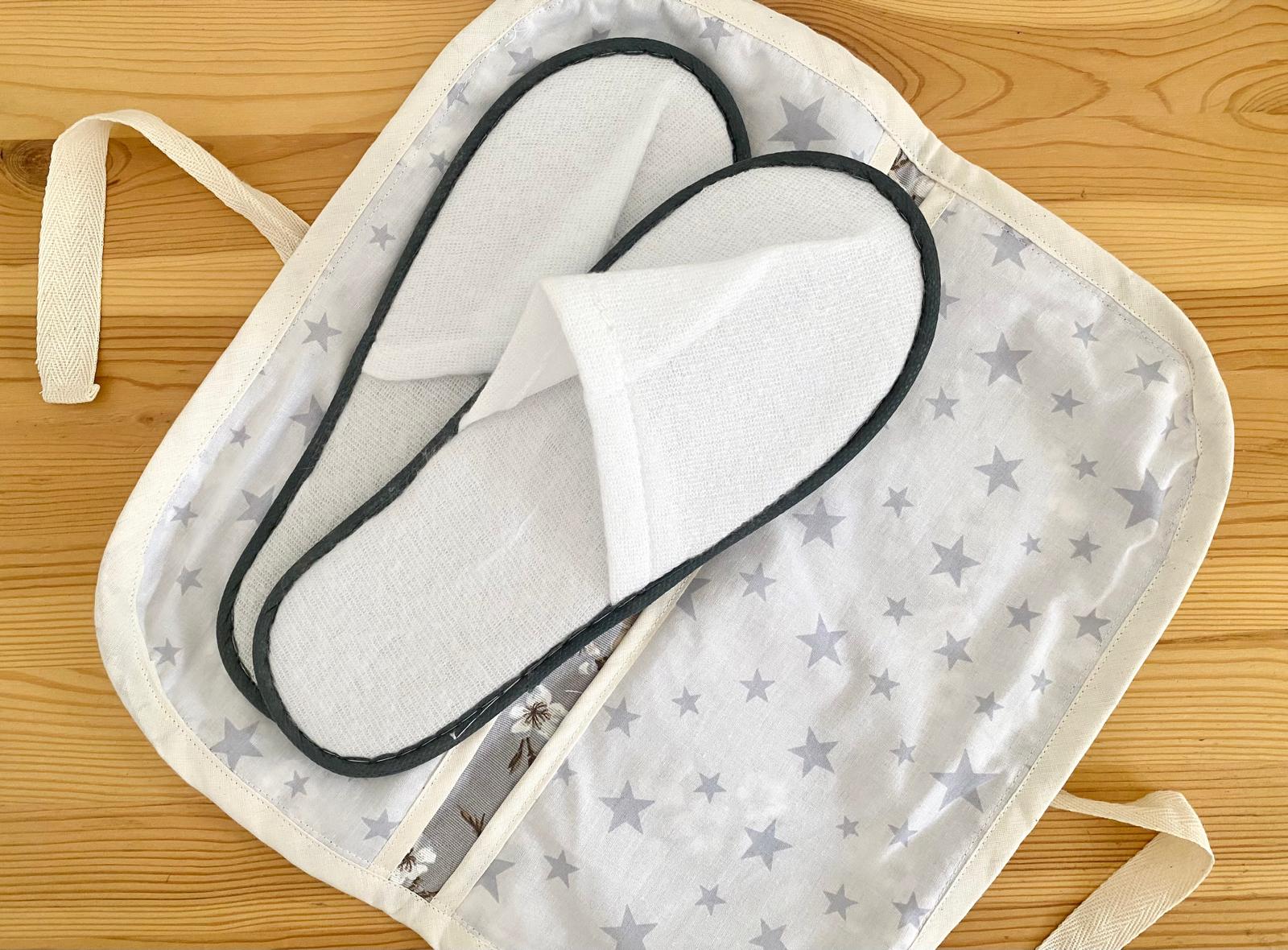 Porta zapatillas Flores Blancas