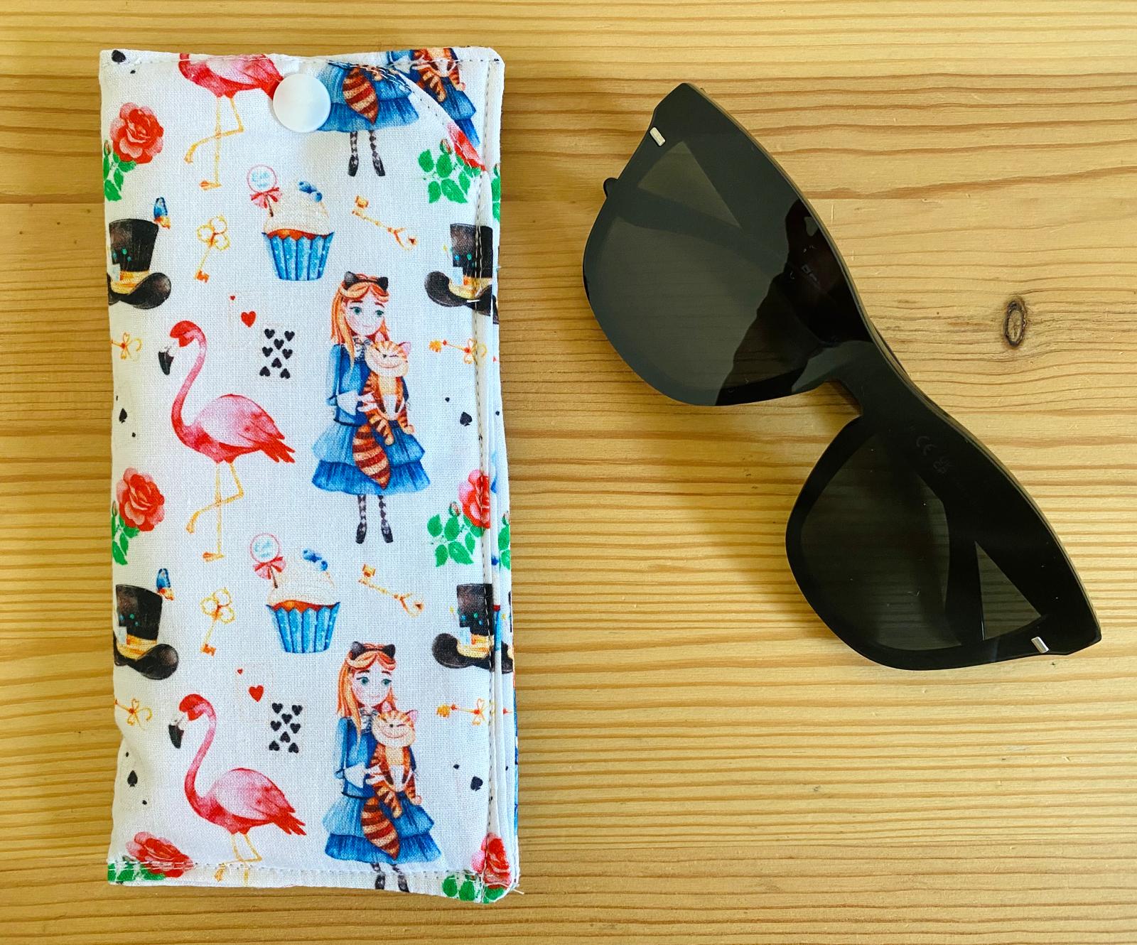 Funda de gafas Alicia en el país de las maravillas