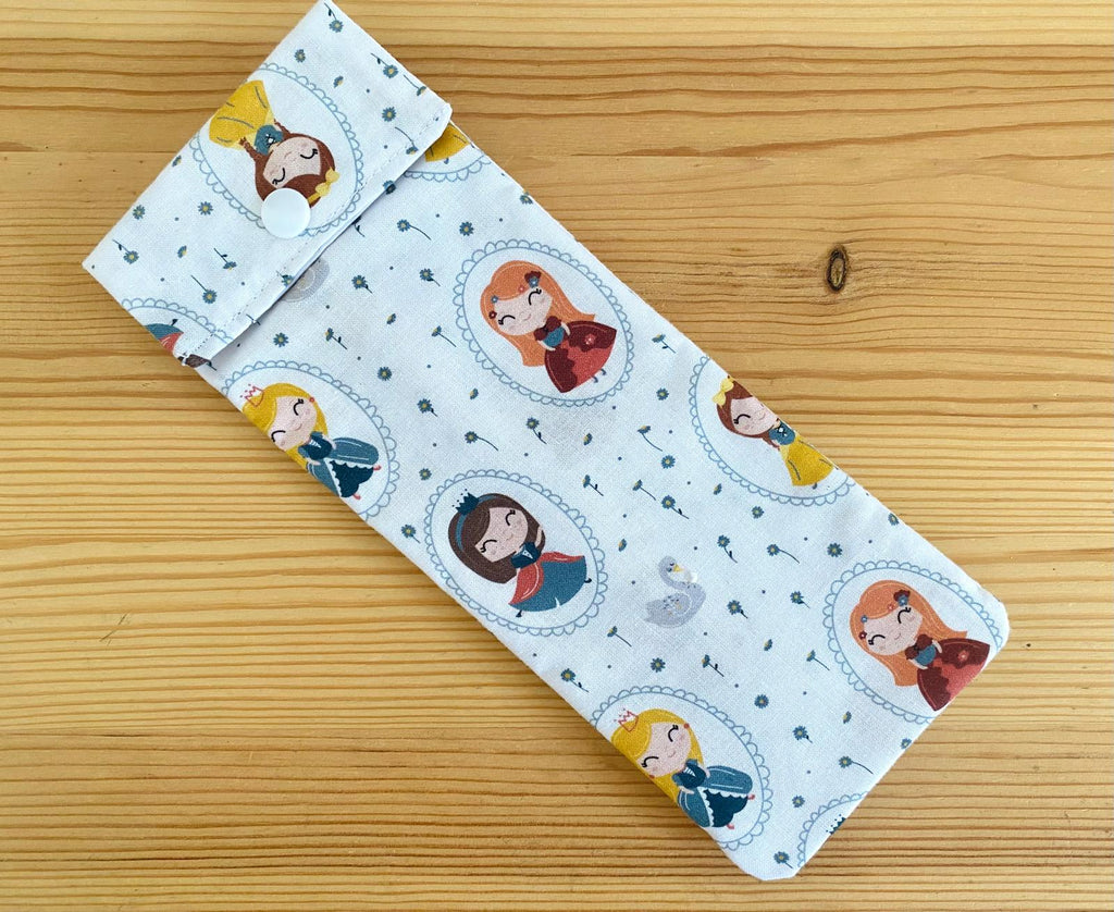 Funda para cepillo de dientes muñequitas