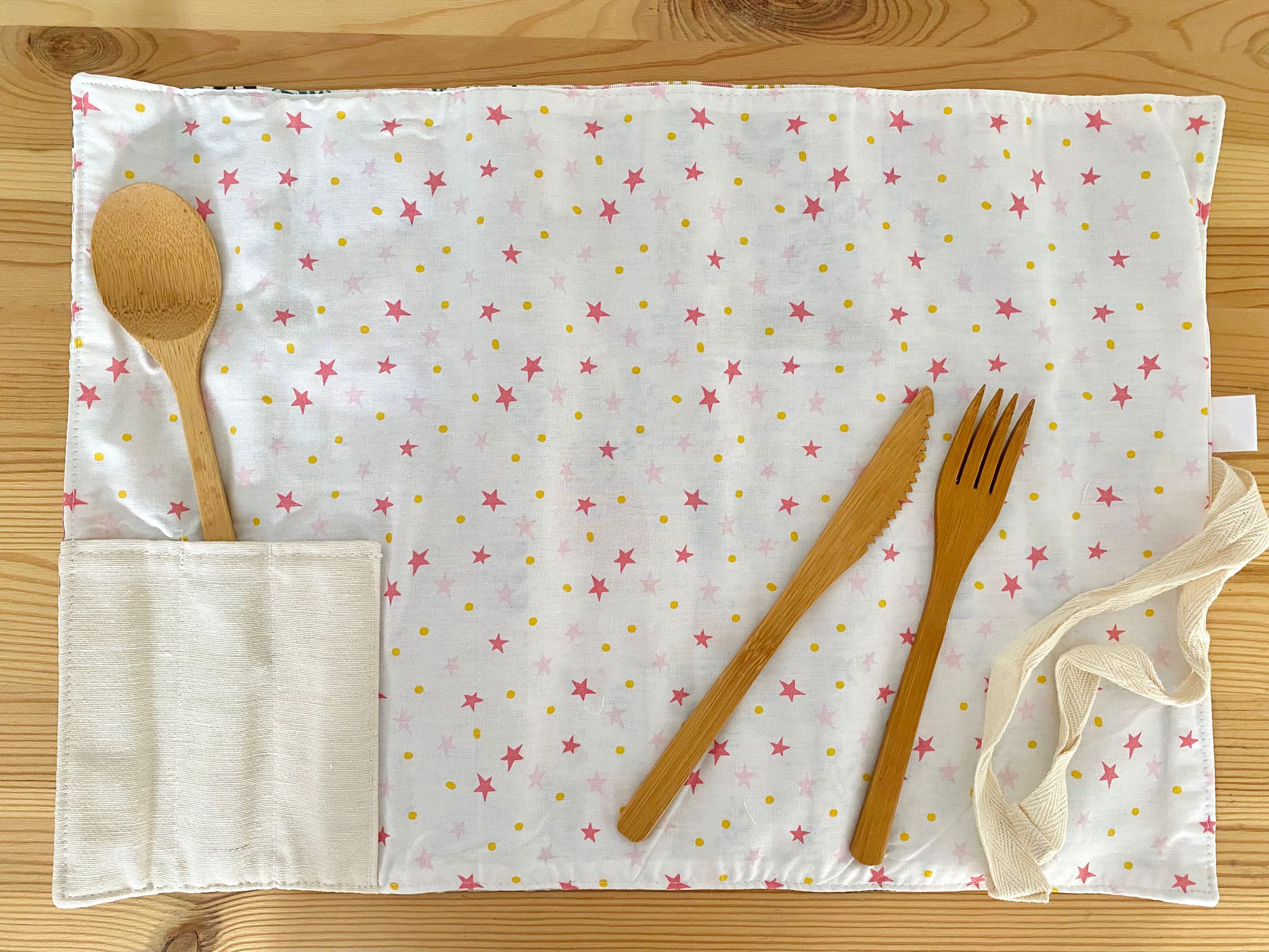 Set de mantel con cubiertos Unicornios y Estrellas